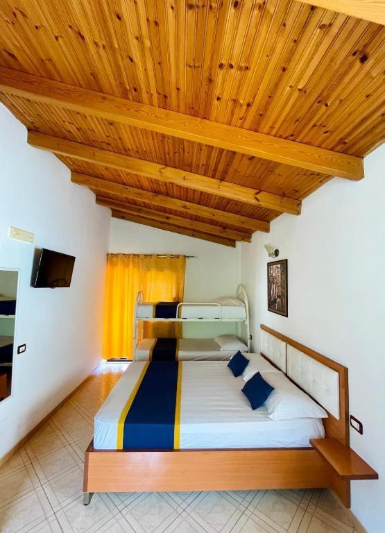 Vila Toskaj Vlore Luaran gambar