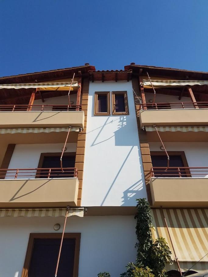 Vila Toskaj Vlore Luaran gambar